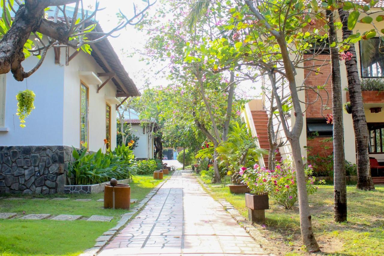Malibu Resort Phan Thiet Exterior photo
