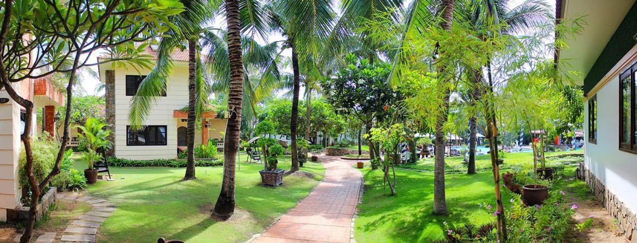 Malibu Resort Phan Thiet Exterior photo