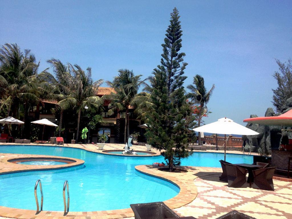 Malibu Resort Phan Thiet Exterior photo